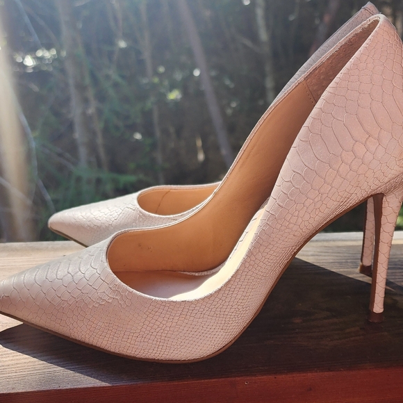 Steve Madden Retroreflective Heels - Picture 3 of 5